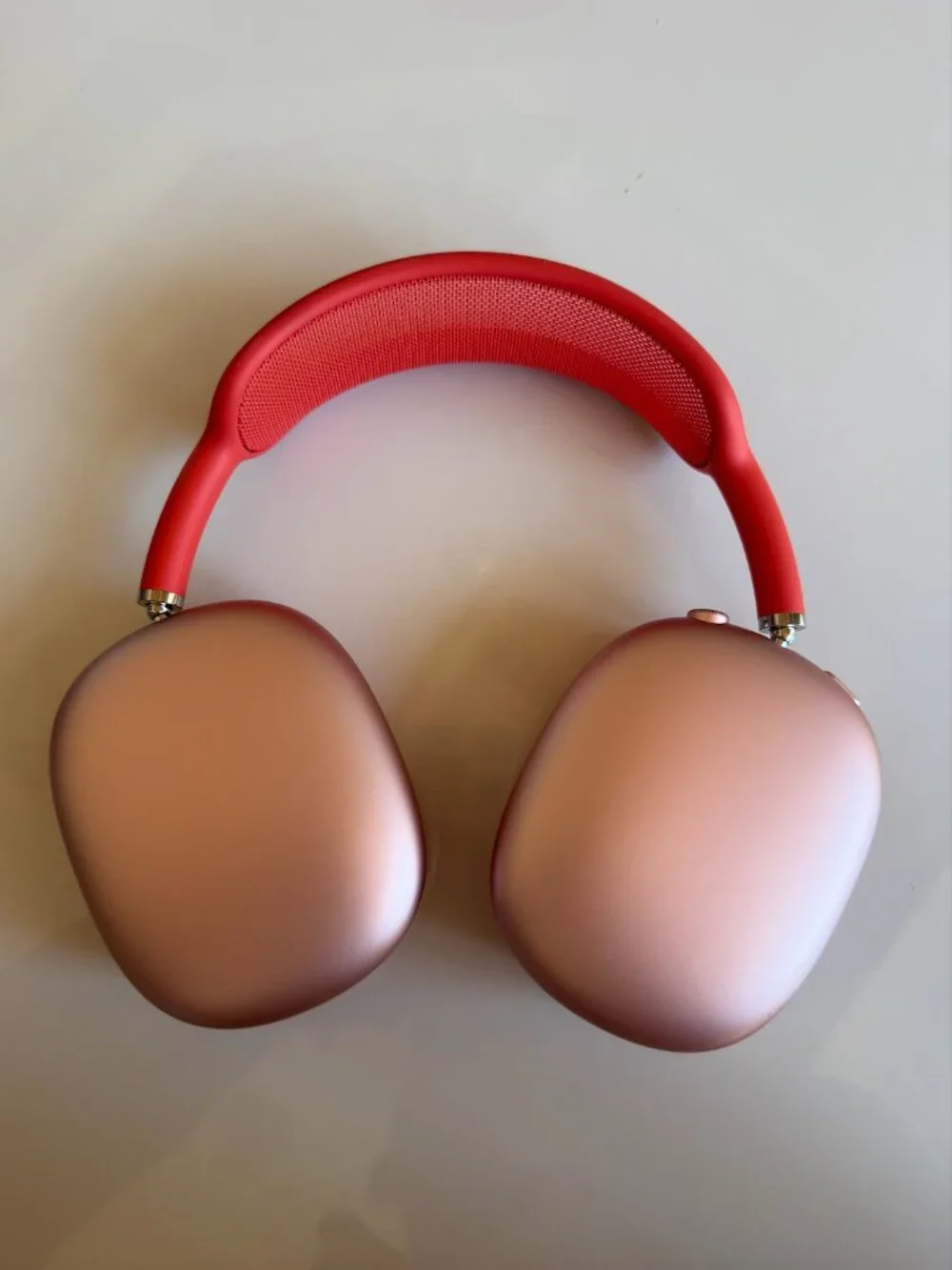 Apple AirPods Max 2 in Orange